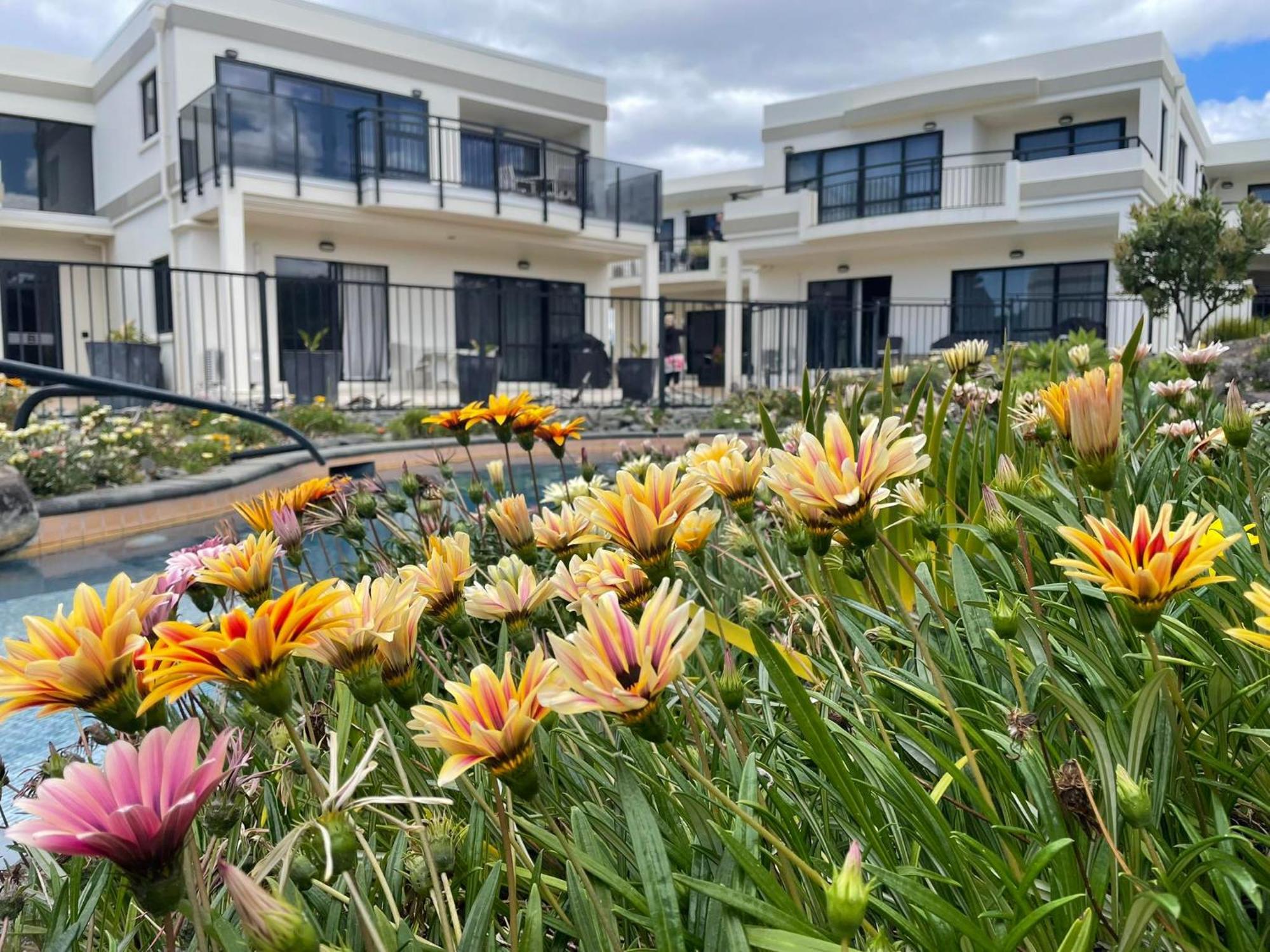 Ocean Breeze Resort Pauanui Luaran gambar