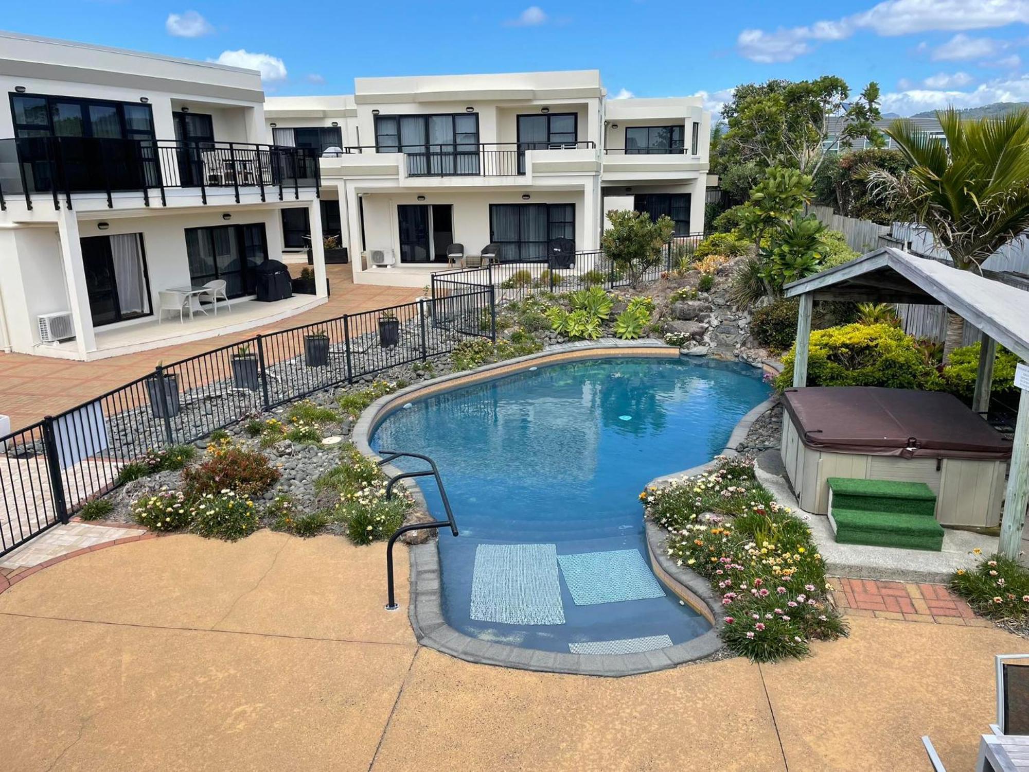 Ocean Breeze Resort Pauanui Luaran gambar