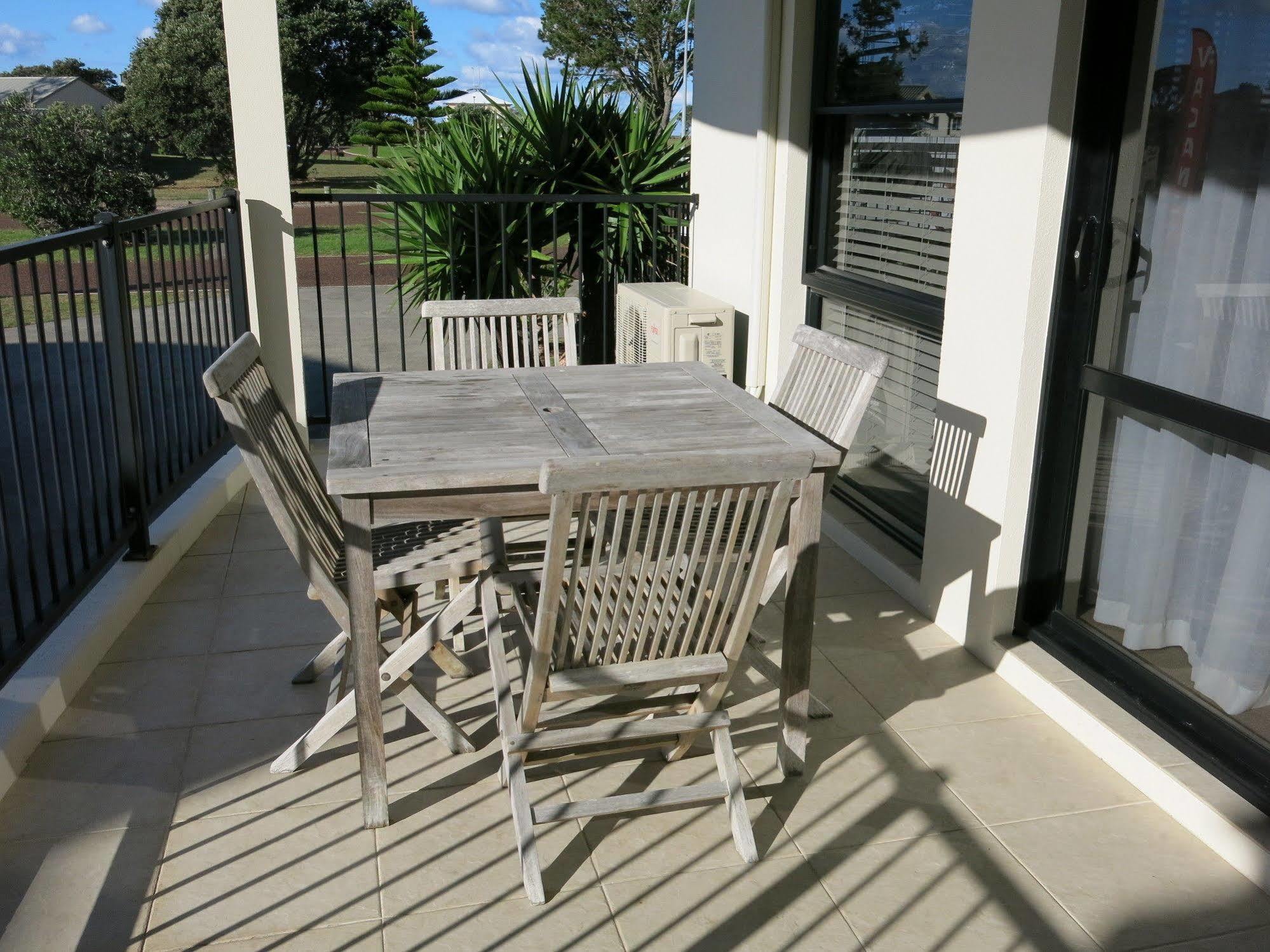 Ocean Breeze Resort Pauanui Luaran gambar
